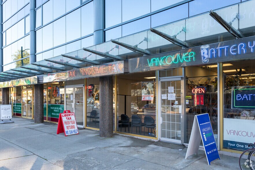 More Photos Of 2184 W Broadway, Vancouver Office For Lease