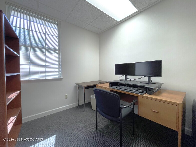 More Photos Of 2201 NW 40th Ter, Gainesville Office For Lease