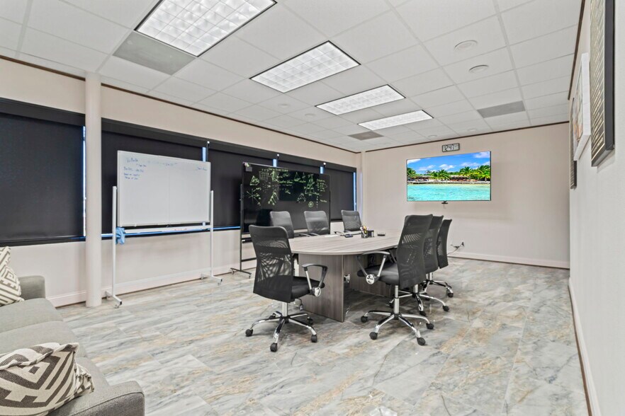 More Photos Of 25010 Oakhurst Dr, Spring Medical For Sale