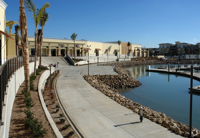 More Photos Of 1111-1191 S Victoria Ave, Oxnard General Retail For Lease