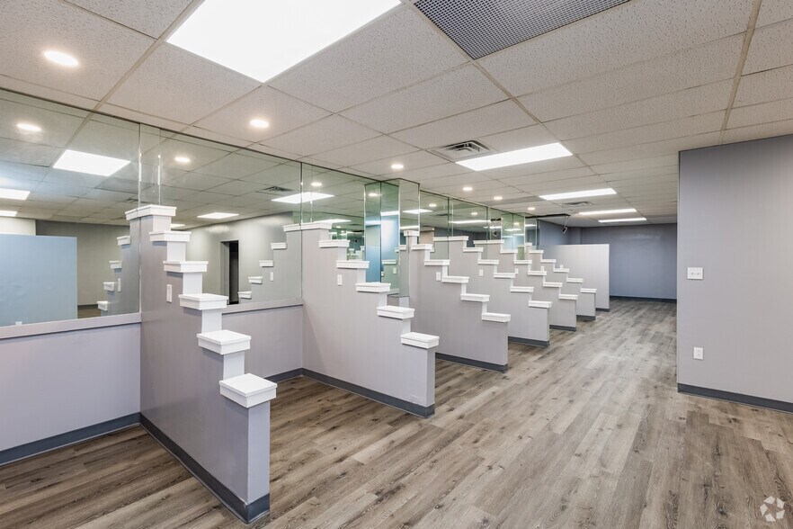 More Photos Of 351-355 5th Ave, Pittsburgh Office For Lease