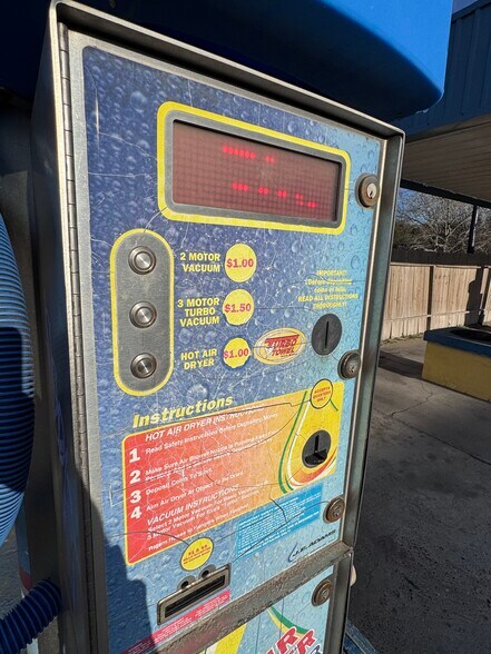 More Photos Of 952 S Commercial St, Aransas Pass Carwash For Sale