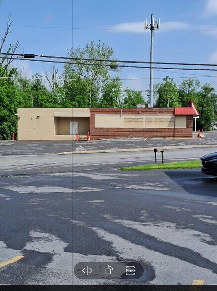 More Photos Of 202 Wausau Rd, Middleburg Freestanding For Lease