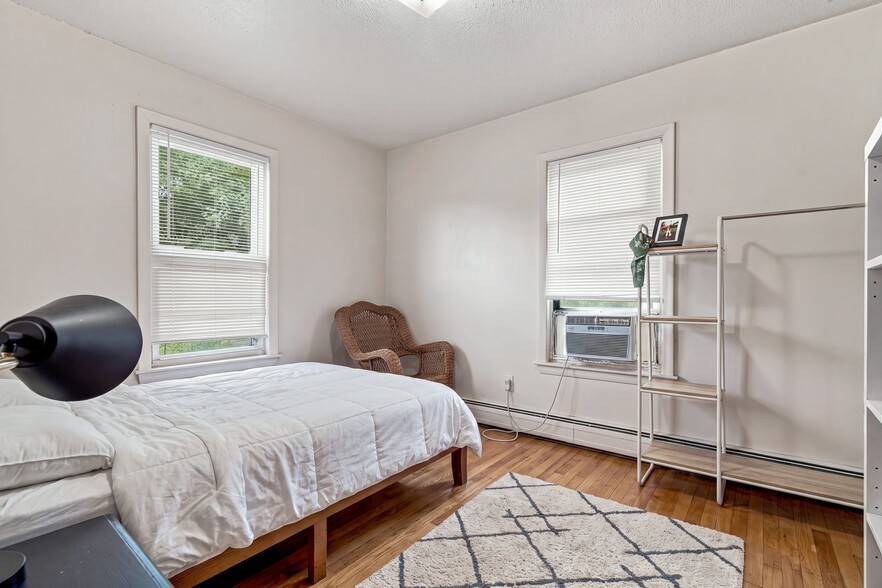 More Photos Of 32 Northeast St, Woonsocket Apartments For Sale