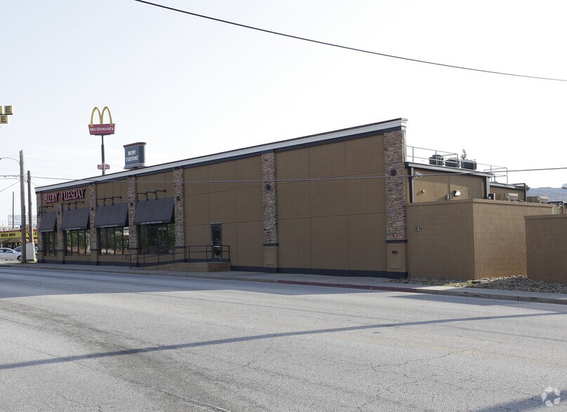 More Photos Of 1230 Virginia Ave, Atlanta Restaurant For Lease