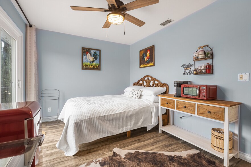 More Photos Of 22053 Highland St, Wildomar Specialty For Sale