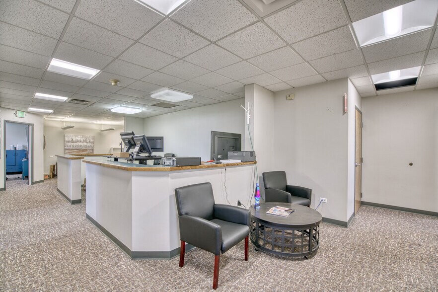 More Photos Of 1110 Boston Ave, Longmont Research And Development For Lease