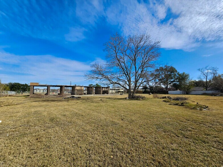 More Photos Of 11408 Martin Luther King Jr. Blvd, Houston Specialty For Sale