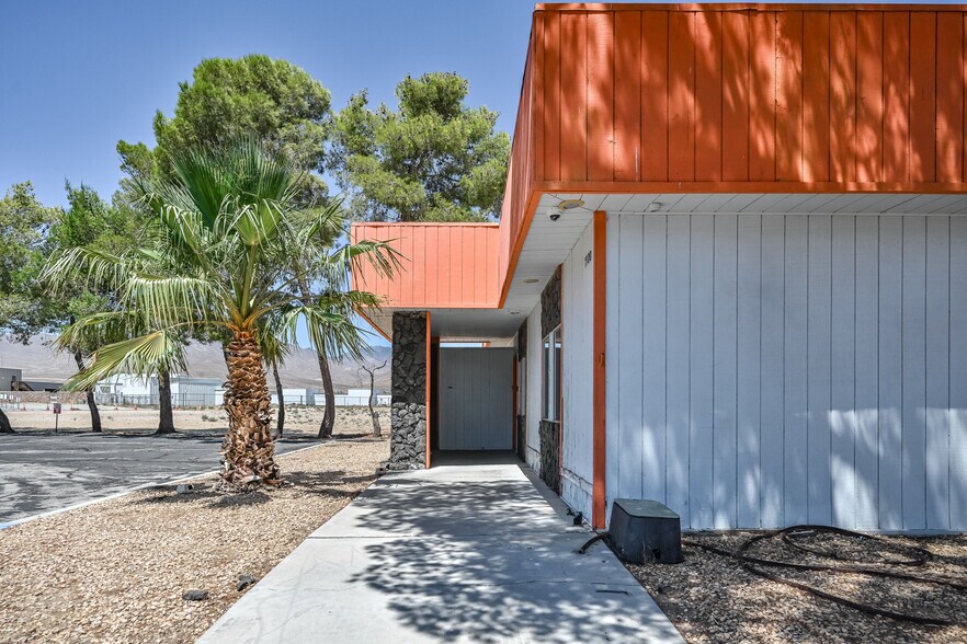 More Photos Of 1100 Monache Mountain ave, Inyokern Flex For Lease
