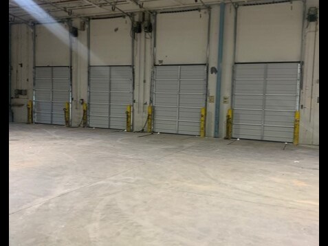 More Photos Of 32 Rabbit Trl, Edgefield Warehouse For Lease