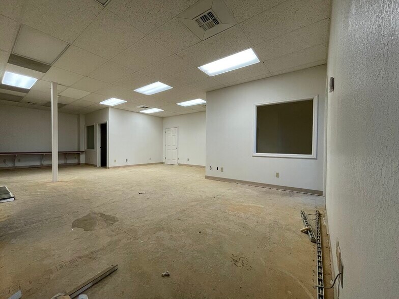 More Photos Of 2926 G St, Merced Office For Lease