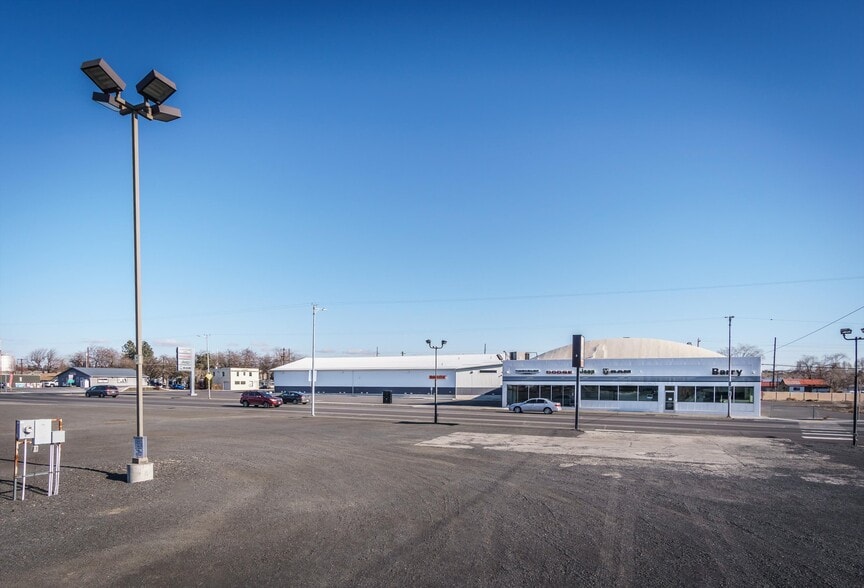 More Photos Of 548 Basin St SW, Ephrata Service For Sale