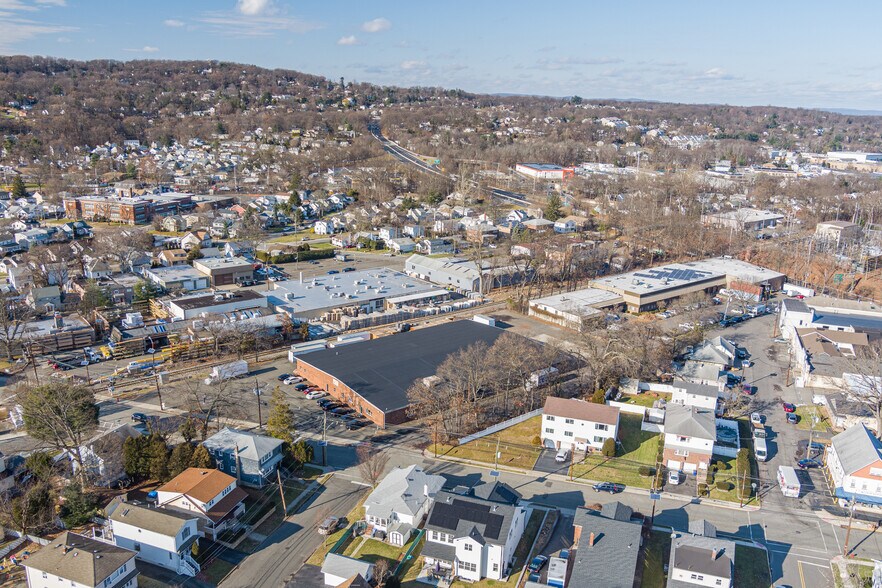 More Photos Of 185 Van Winkle Ave, Hawthorne Warehouse For Sale