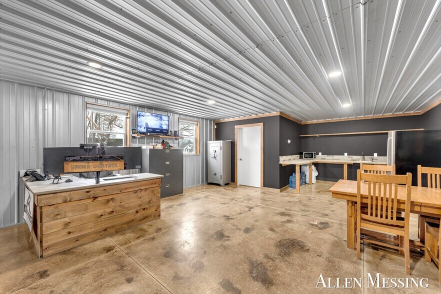 More Photos Of 1447 Kelsey Hwy, Ionia Flex For Sale
