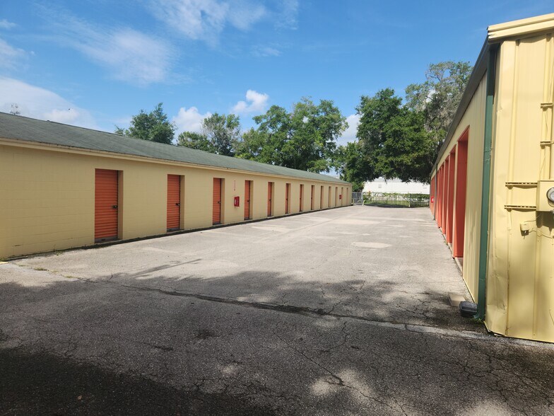 More Photos Of 14709 NW 129th Ter, Alachua Self Storage For Sale