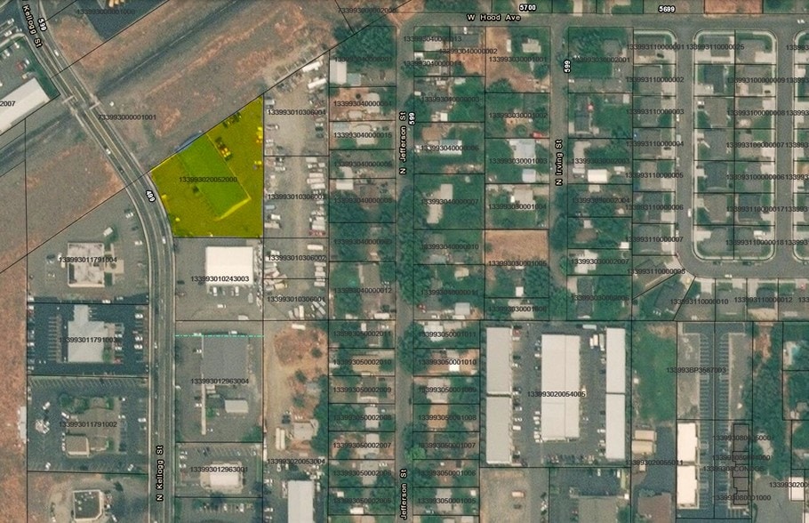 More Photos Of 418 N Kellogg St, Kennewick General Retail For Lease