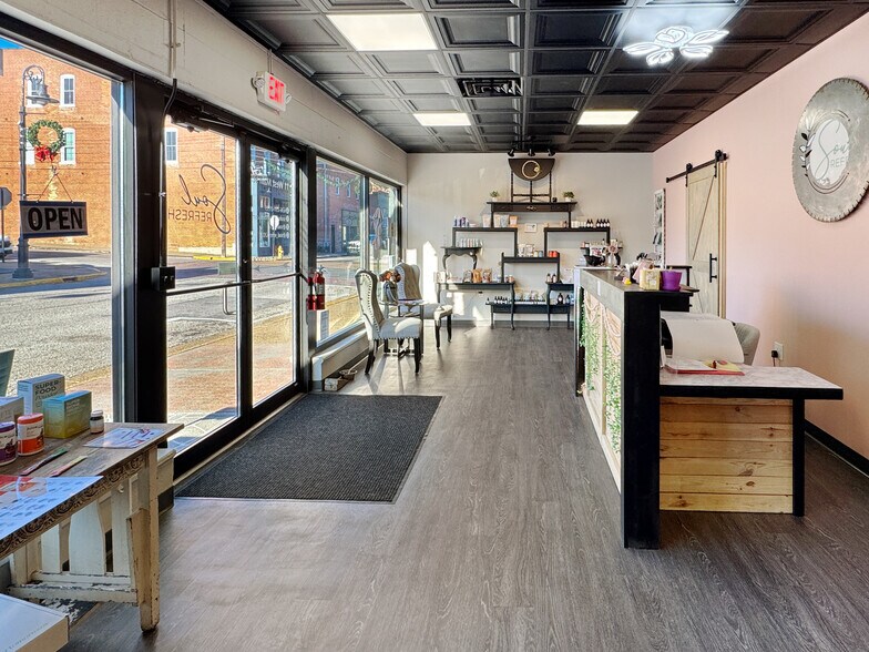 More Photos Of 10 Lafayette St, Washington Storefront Retail Office For Sale