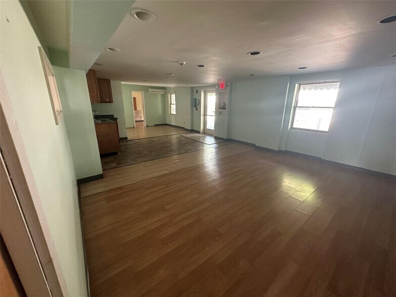 More Photos Of 2430 Carmel Ave, Brewster Office For Lease