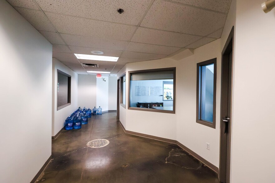 More Photos Of 26620 56 Ave, Langley Twp Warehouse For Sale