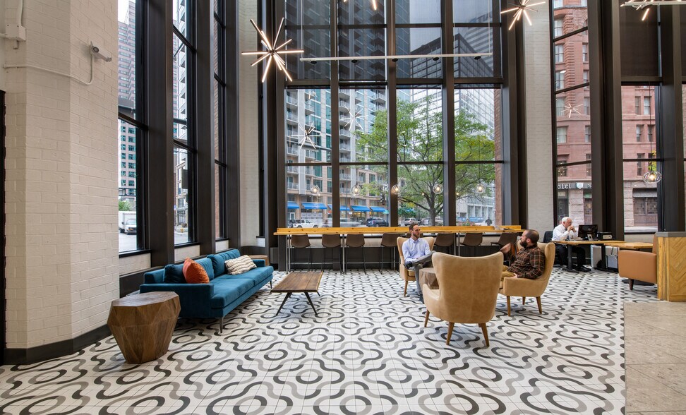 More Photos Of 1801 Broadway, Denver Office For Lease