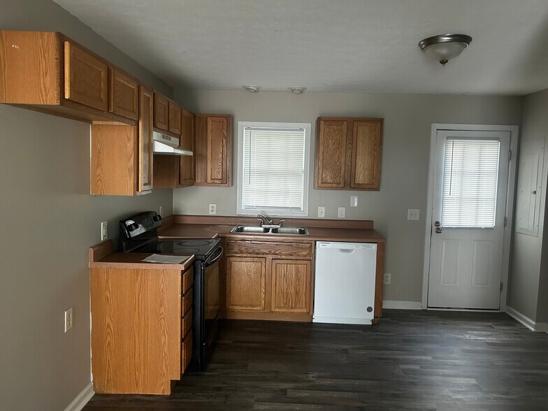 More Photos Of 120 Cloverdale St, Jackson Multifamily For Sale