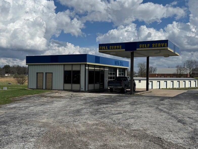 More Photos Of 302 Old 36, Clarence General Retail For Sale