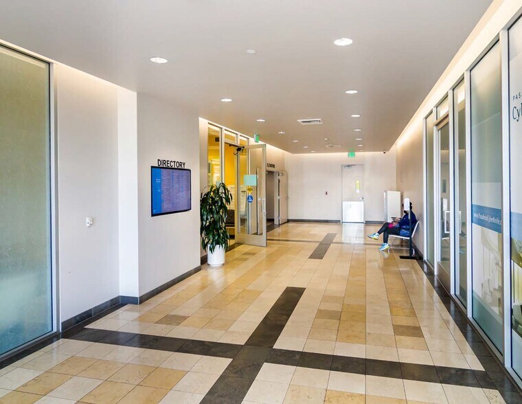 More Photos Of 630 S Raymond Ave, Pasadena Medical For Lease