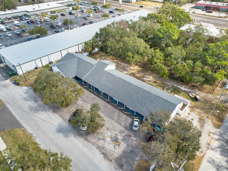 More Photos Of 7408 Commerce St, Riverview General Retail For Lease