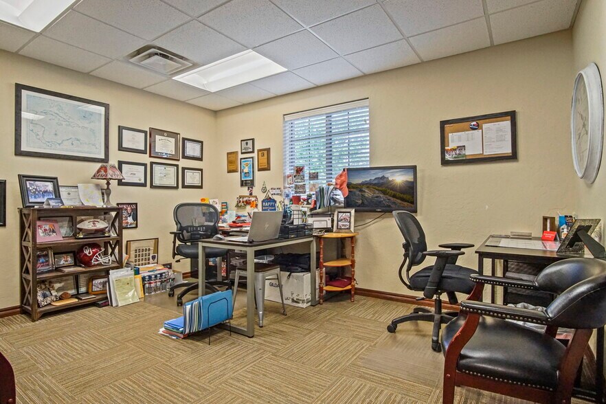 More Photos Of 1006 24th Ave NW, Norman Office For Sale