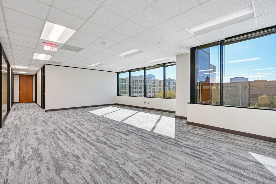 More Photos Of 2900 Weslayan St, Houston Office For Lease