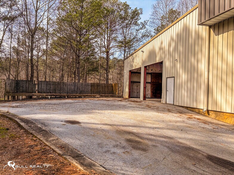 More Photos Of 155 Tober Trl, Fayetteville Warehouse For Lease