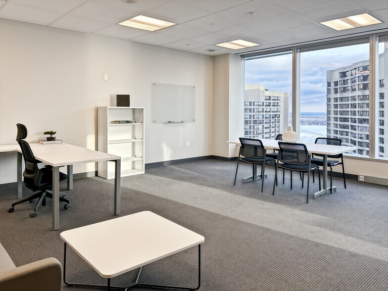 More Photos Of 88 Queens Quay W, Toronto Coworking Space