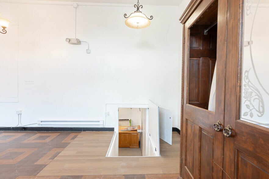 More Photos Of 3935 W Colfax Ave, Denver Storefront For Lease