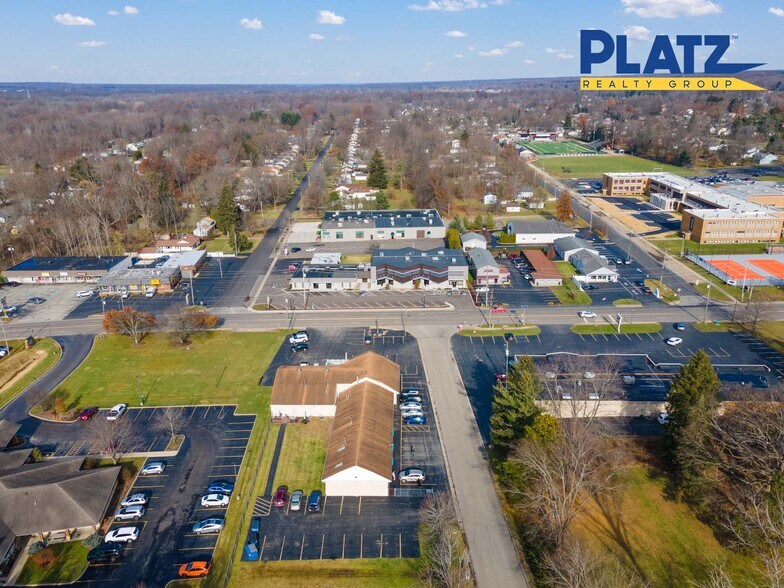 More Photos Of 8024-8028 E Market St, Warren General Retail For Lease