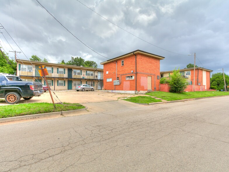 More Photos Of 1731 NW 32nd St, Oklahoma City Apartments For Sale