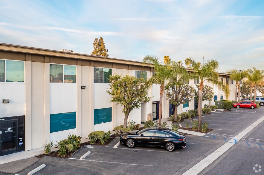 More Photos Of 17332 Irvine Blvd, Tustin Medical For Sale