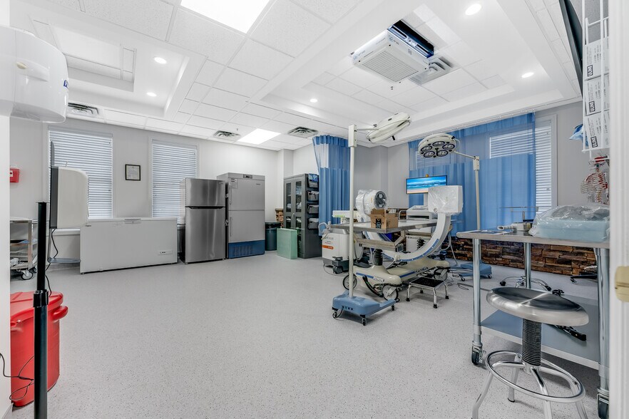 More Photos Of 6-10 Canyon Rd, Morgantown Loft Creative Space For Sale