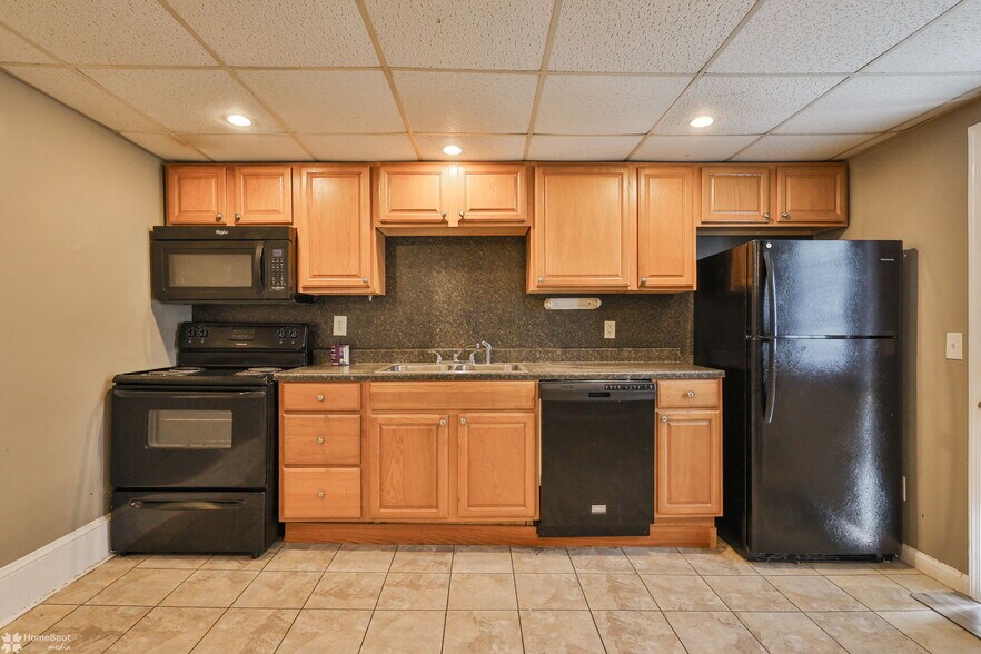 More Photos Of 302 W Abbott St, Lansford Multifamily For Sale
