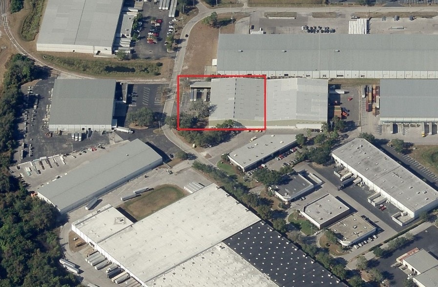 More Photos Of 1433 Massaro Blvd, Tampa Distribution For Lease