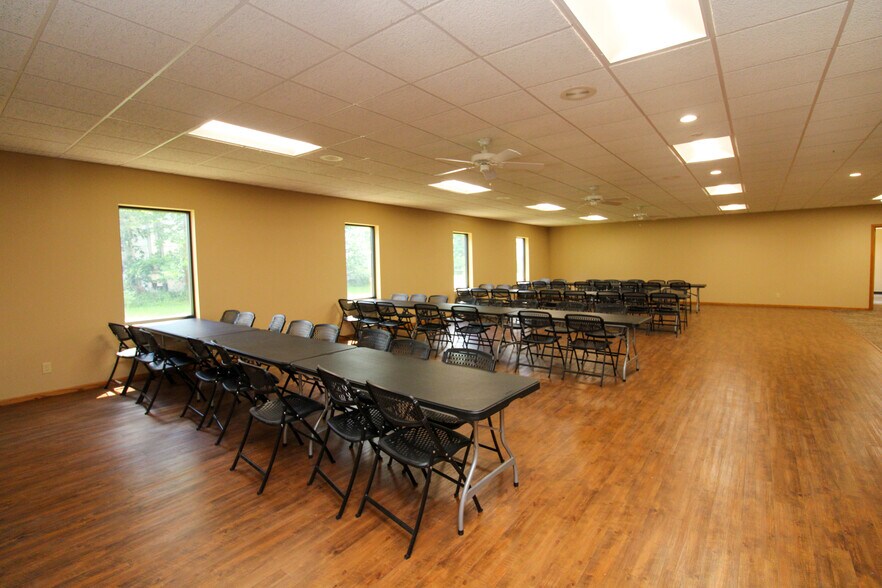 More Photos Of 100 E 3rd St, Galva Office For Sale