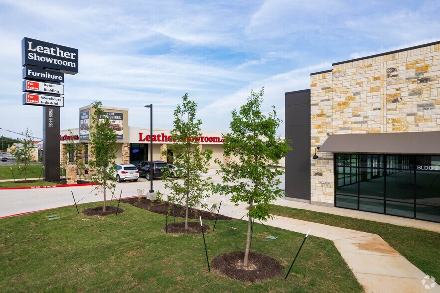 More Photos Of 2609 S Interstate 35, San Marcos Storefront Retail Office For Lease