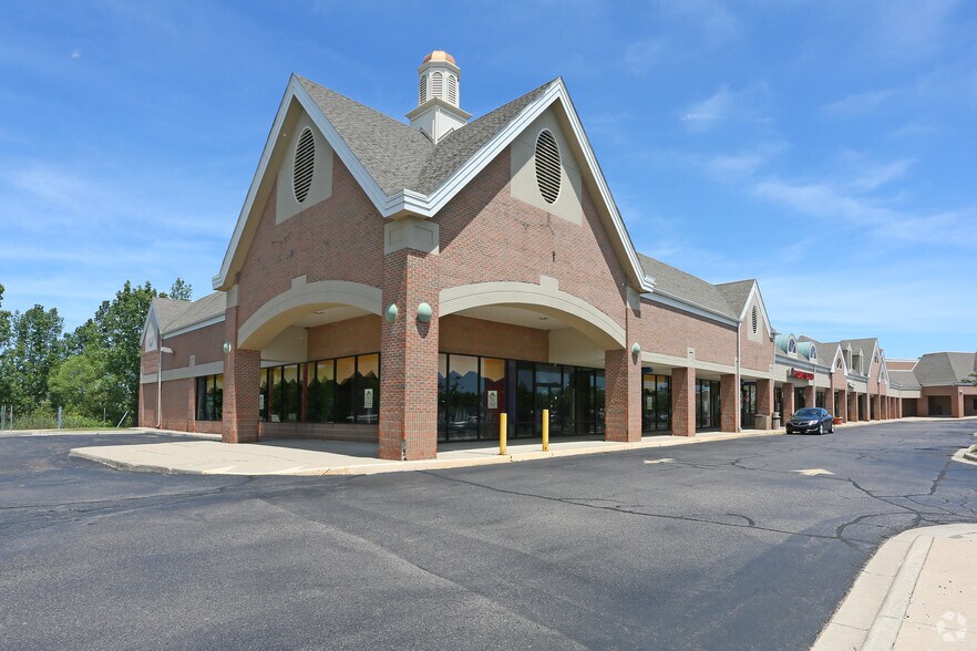 More Photos Of 4755-4901 Haggerty Rd, West Bloomfield Unknown For Lease