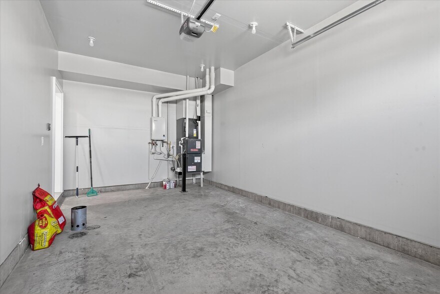 More Photos Of 565 575 585 Baker st, Baker City Multifamily For Sale