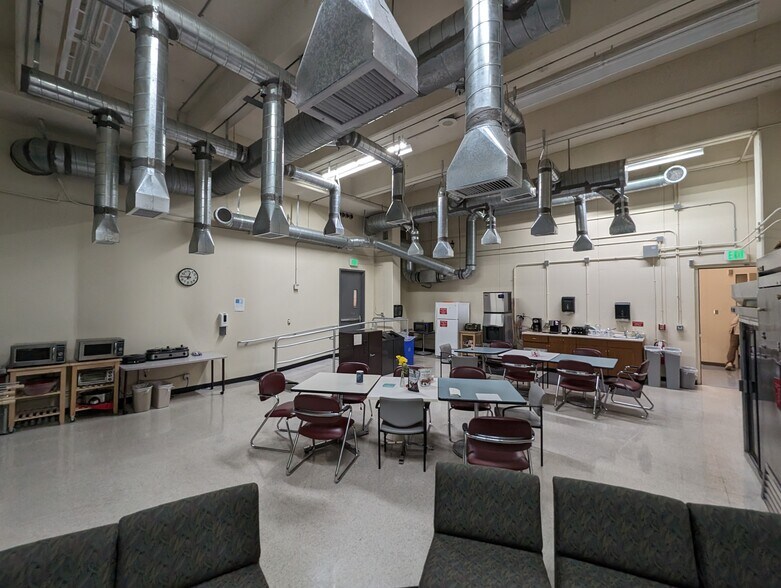 More Photos Of 3965 Clark Ave, Long Beach Office For Sale