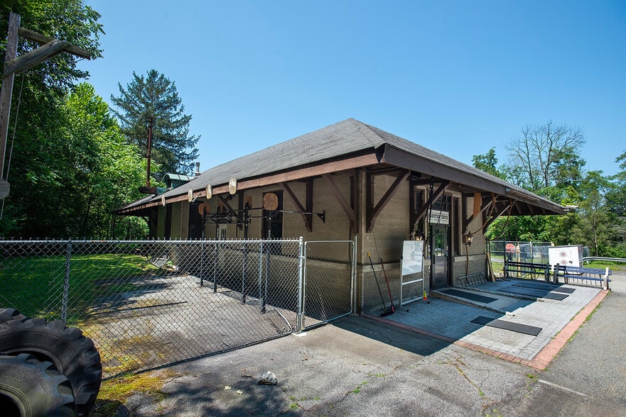 More Photos Of 48 Hope Rd, Blairstown Health Club For Sale