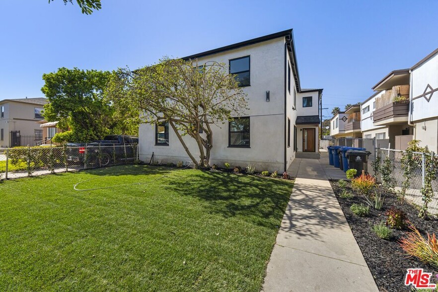 Primary Photo Of 2625 Chariton St, Los Angeles Apartments For Sale