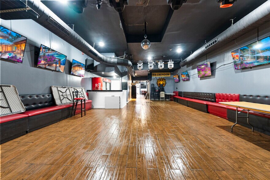 More Photos Of 4 Market St, Passaic Restaurant For Sale