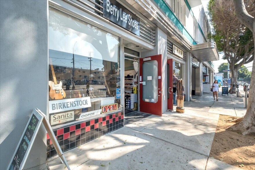 More Photos Of 2525 Main St, Santa Monica Office For Lease
