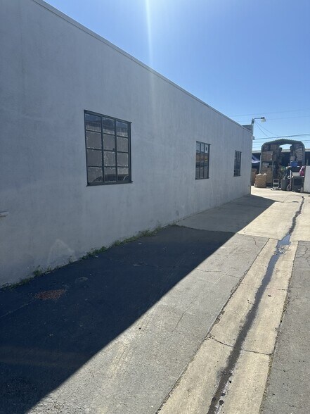 More Photos Of 11592 Anabel, Garden Grove Service For Sale