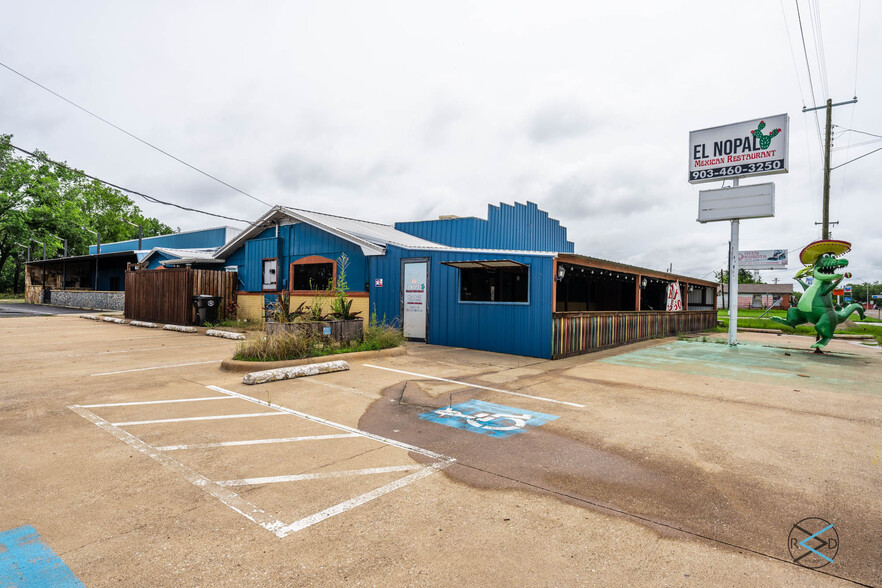 Primary Photo Of 1203 Goodnight Blvd, Wills Point Restaurant For Sale